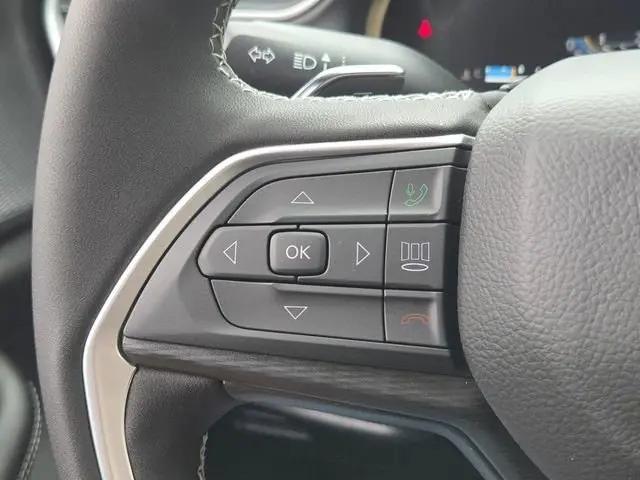 2026 Jeep Grand Cherokee L Altitude 4x4