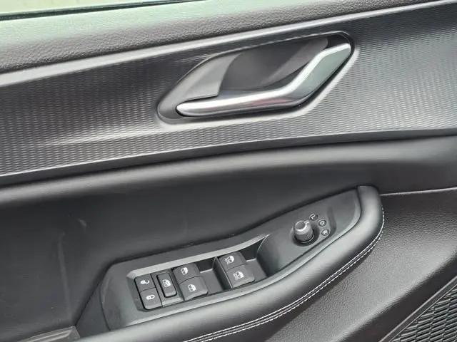 2026 Jeep Grand Cherokee L Altitude 4x4