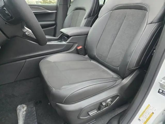 2026 Jeep Grand Cherokee L Altitude 4x4