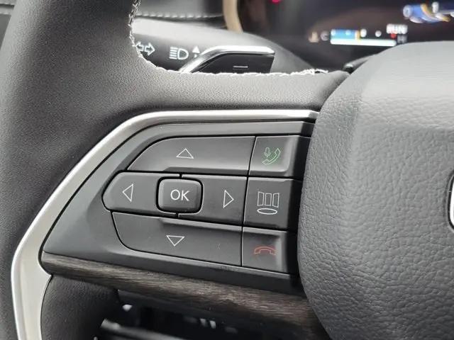 2026 Jeep Grand Cherokee L Altitude 4x4