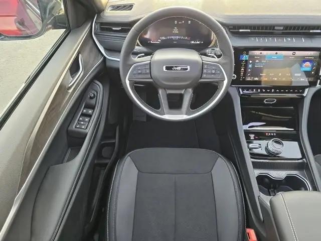 2026 Jeep Grand Cherokee L Altitude 4x4