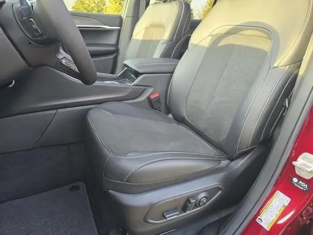 2026 Jeep Grand Cherokee L Altitude 4x4