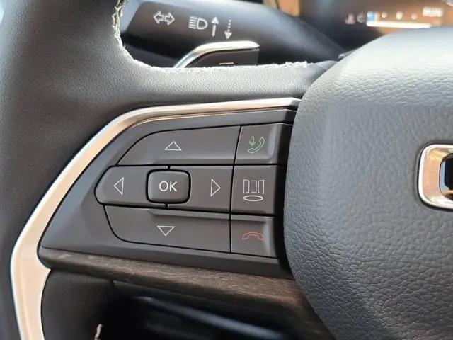 2026 Jeep Grand Cherokee L Altitude 4x4