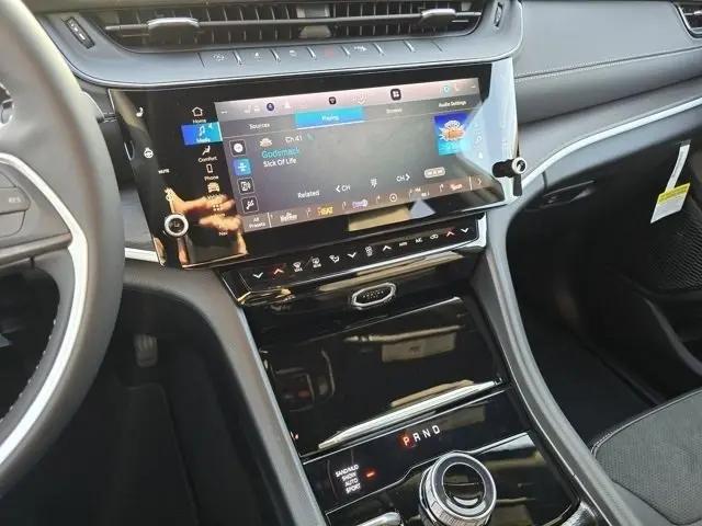 2026 Jeep Grand Cherokee L Altitude 4x4