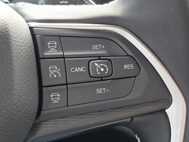 2026 Jeep Grand Cherokee L Altitude 4x4