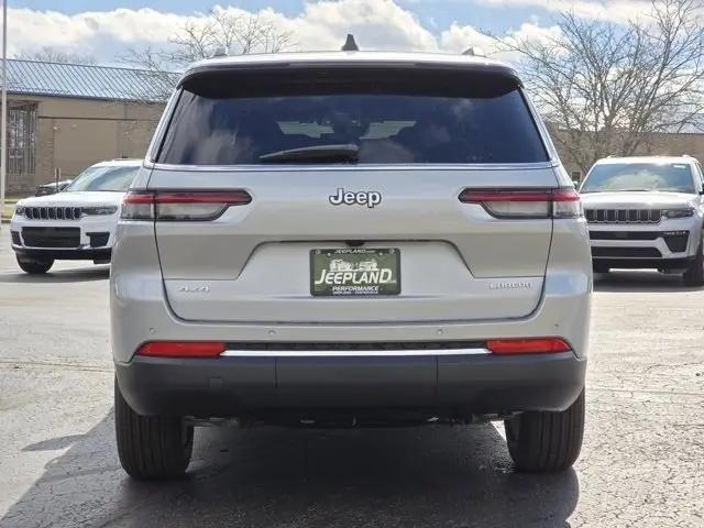 2026 Jeep Grand Cherokee L Altitude 4x4