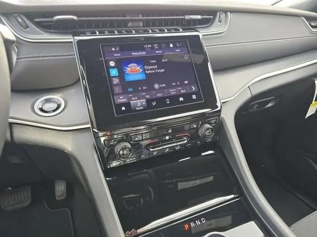 2026 Jeep Grand Cherokee L Altitude 4x4