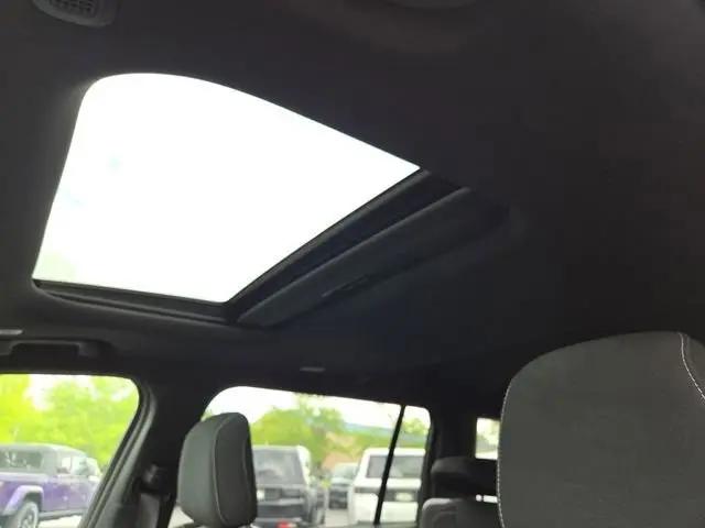 2026 Jeep Grand Cherokee L Altitude 4x4