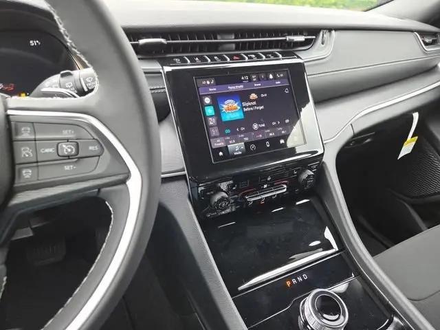 2026 Jeep Grand Cherokee L Altitude 4x4