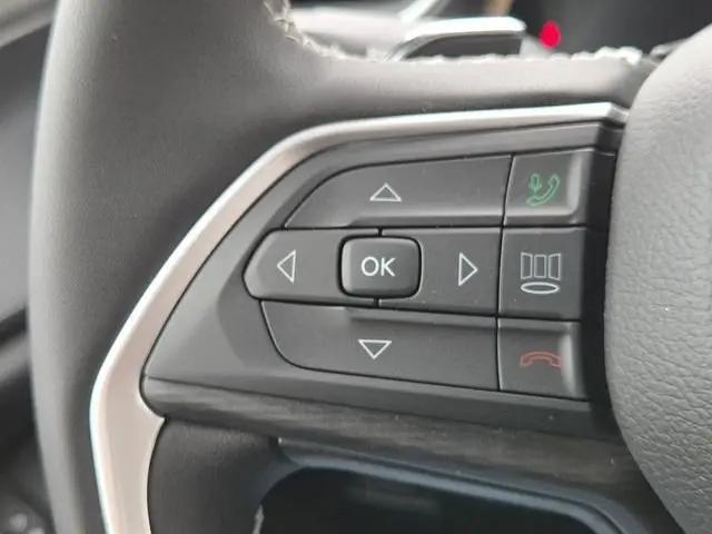 2026 Jeep Grand Cherokee L Altitude 4x4