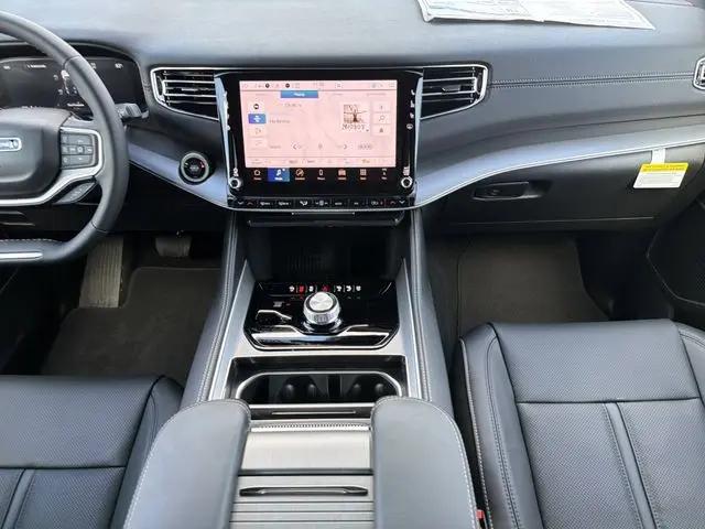 2026 Jeep Grand Wagoneer 4x4