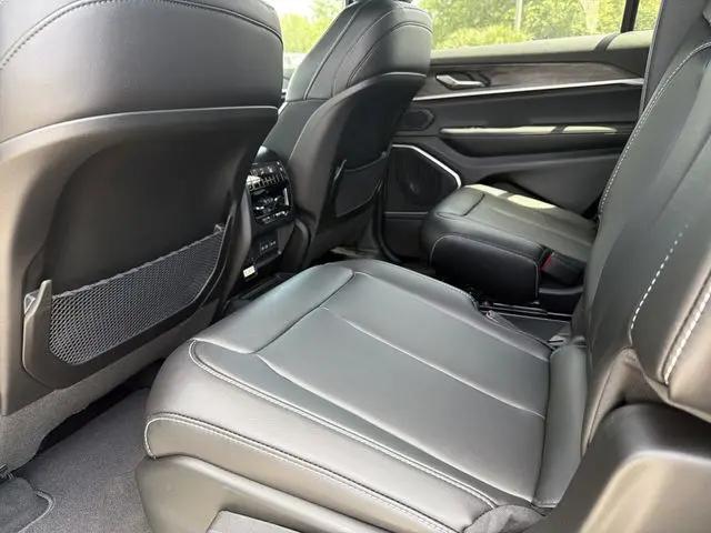 2026 Jeep Grand Cherokee L Limited 4x2