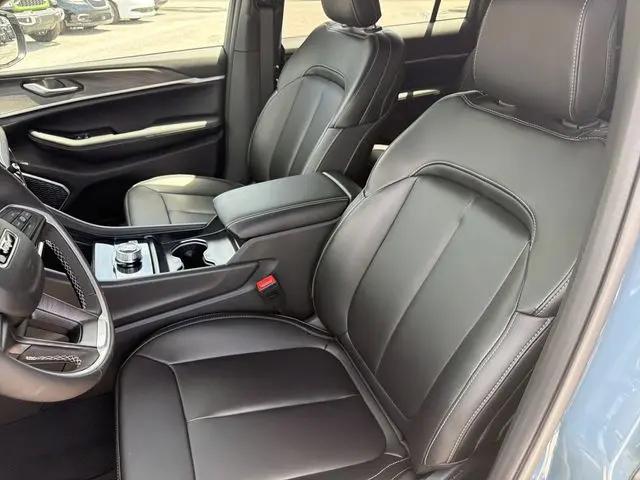 2026 Jeep Grand Cherokee L Limited 4x2