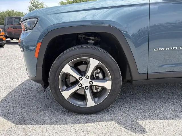 2026 Jeep Grand Cherokee L Limited 4x2