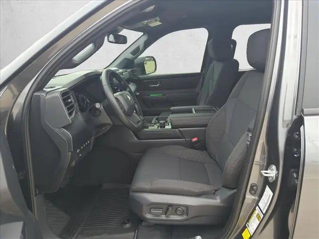 2026 Toyota Tundra SR5 CrewMax 5.5' Bed