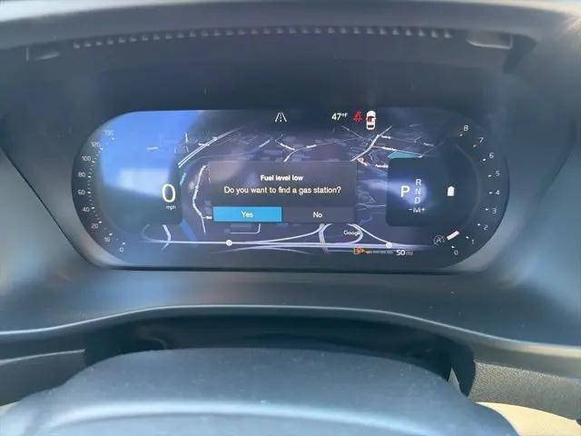 2026 Volvo XC40 Plus, B5 AWD Gas (mild hybrid), Dark