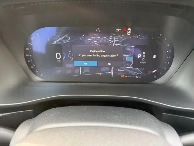 2026 Volvo XC40 Plus, B5 AWD Gas (mild hybrid), Dark