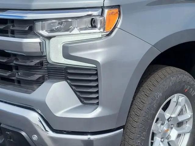 2026 Chevrolet Silverado 1500 4WD Crew Cab Standard Bed LT