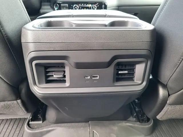 2026 Chevrolet Silverado 1500 4WD Crew Cab Standard Bed LT