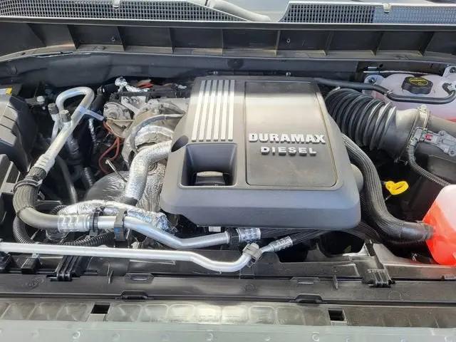 2026 Chevrolet Silverado 1500 4WD Crew Cab Standard Bed LT