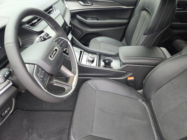 2026 Jeep Grand Cherokee L Altitude 4x4
