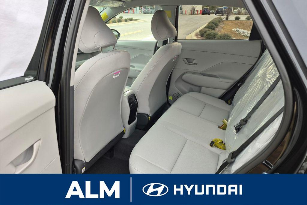 New 2026 Gray HYUNDAI SEL Sport FWD image 16