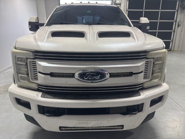 2017 Ford F-350 LARIAT