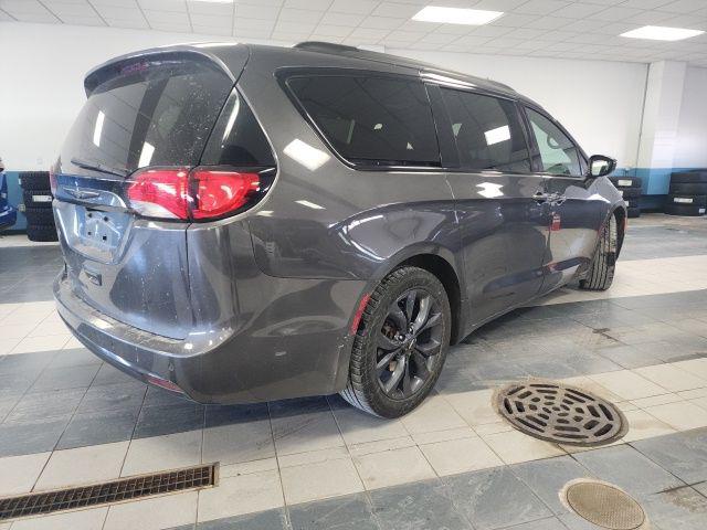 2018 Chrysler Pacifica Touring Plus