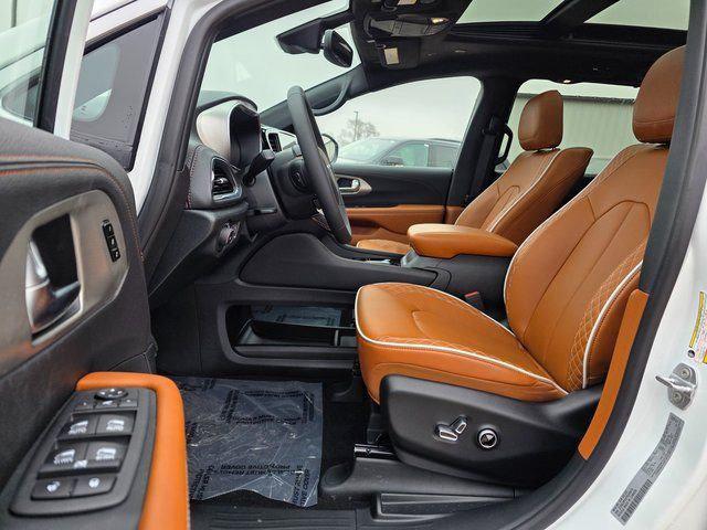 2026 Chrysler Pacifica Pinnacle AWD