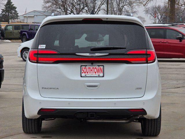 2026 Chrysler Pacifica Pinnacle AWD