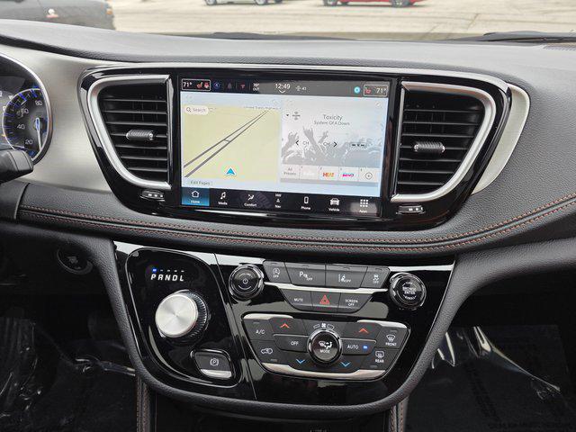 2026 Chrysler Pacifica Pinnacle AWD