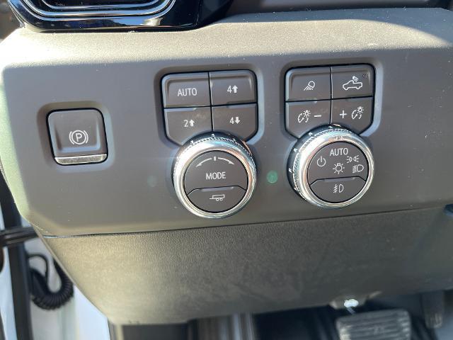 2026 GMC Sierra 2500HD Crew Cab, Standard Bed, AT4, 4WD