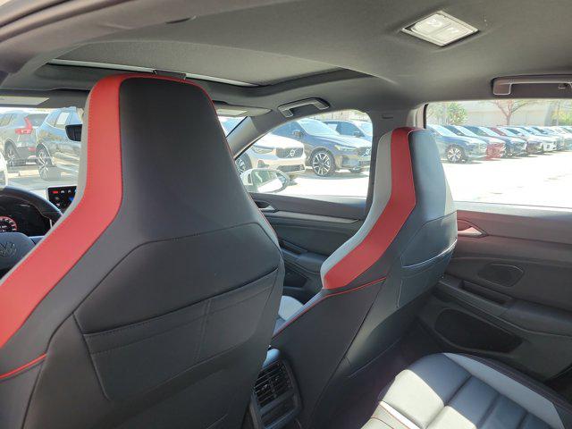2025 Volkswagen Golf GTI 2.0T SE
