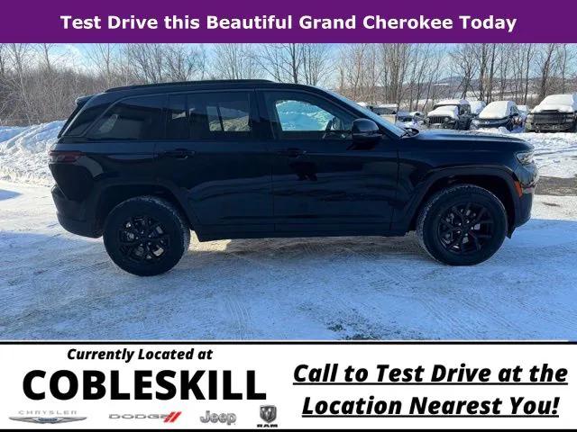 2026 Jeep Grand Cherokee Altitude 4x4