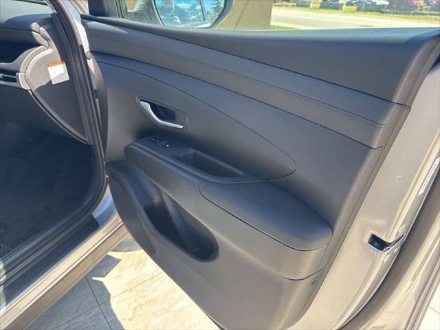 2026 Hyundai Tucson Hybrid Blue SE
