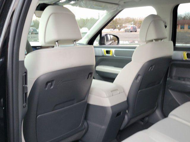 2026 Hyundai Santa Fe SE