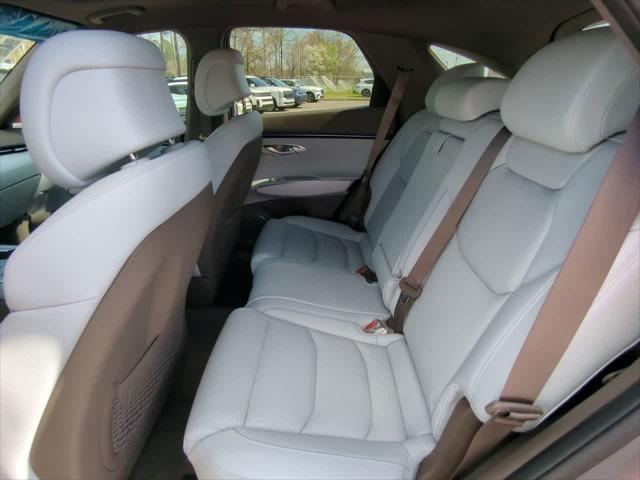 2026 Genesis GV70 2.5T Advanced