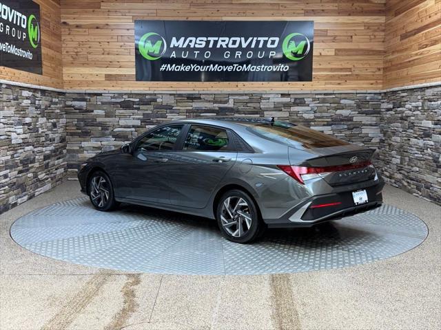 2025 Hyundai Elantra Hybrid SEL Sport