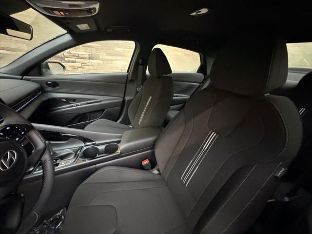 2025 Hyundai Elantra Hybrid SEL Sport