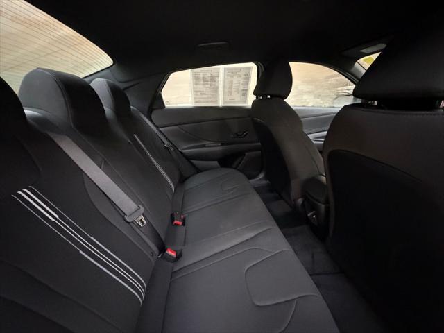 2025 Hyundai Elantra Hybrid SEL Sport