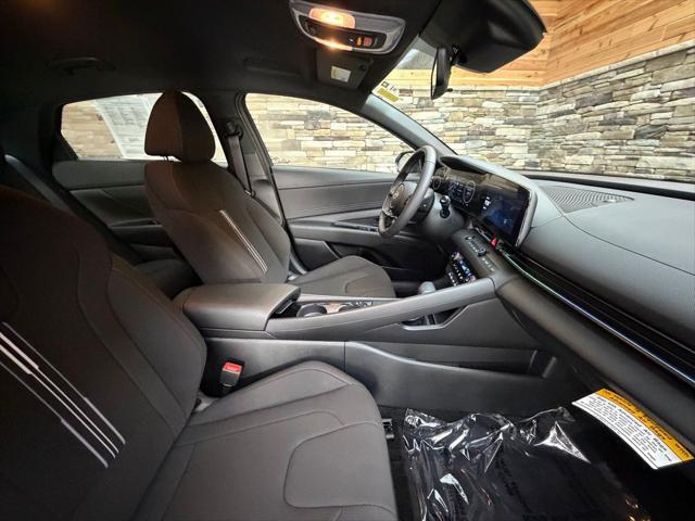2025 Hyundai Elantra Hybrid SEL Sport