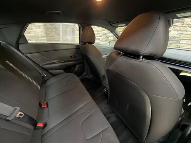 2025 Hyundai Elantra Hybrid SEL Sport