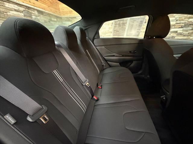 2025 Hyundai Elantra Hybrid SEL Sport