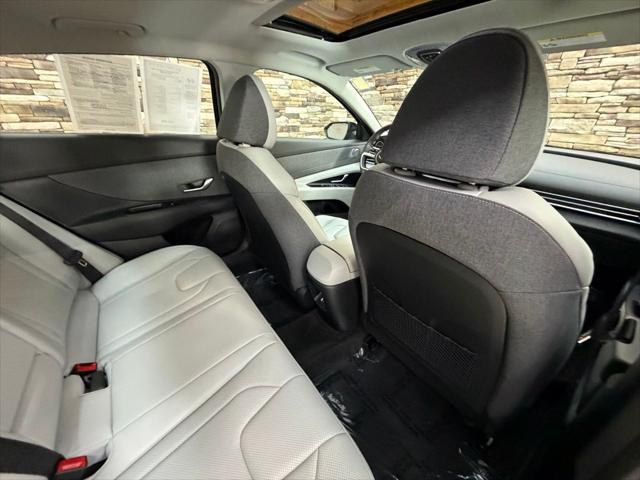 2025 Hyundai Elantra Hybrid Limited