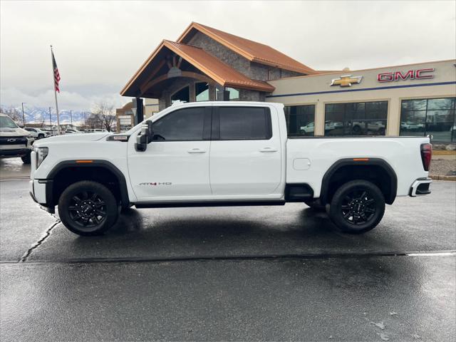 2024 GMC Sierra 2500HD 4WD Crew Cab Standard Bed AT4