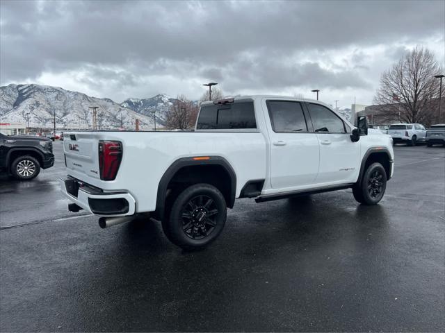 2024 GMC Sierra 2500HD 4WD Crew Cab Standard Bed AT4