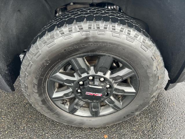 2024 GMC Sierra 2500HD 4WD Crew Cab Standard Bed AT4