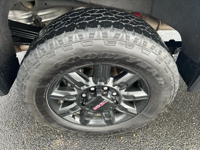 2024 GMC Sierra 2500HD 4WD Crew Cab Standard Bed AT4