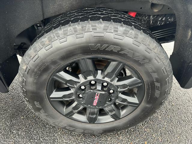 2024 GMC Sierra 2500HD 4WD Crew Cab Standard Bed AT4