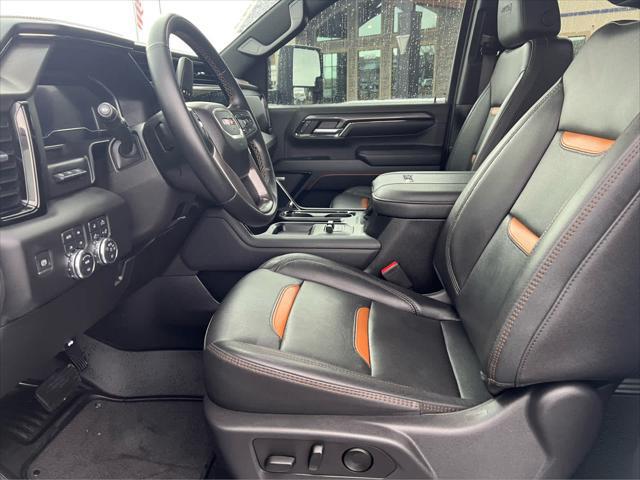 2024 GMC Sierra 2500HD 4WD Crew Cab Standard Bed AT4
